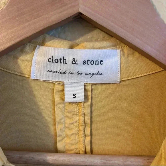 Cloth & Stone Long Sleeve Button Down Shirt - Picture 4 of 9